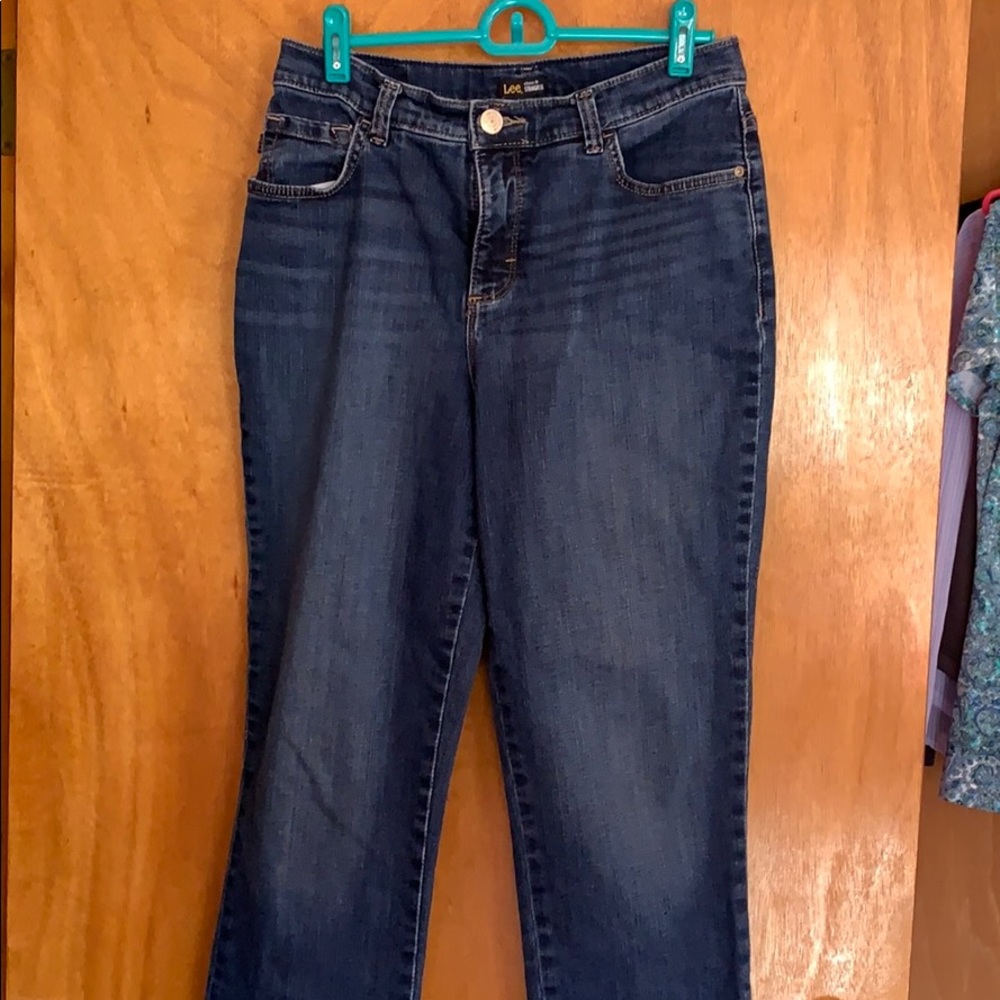 Lee classic fit straight leg  8 short